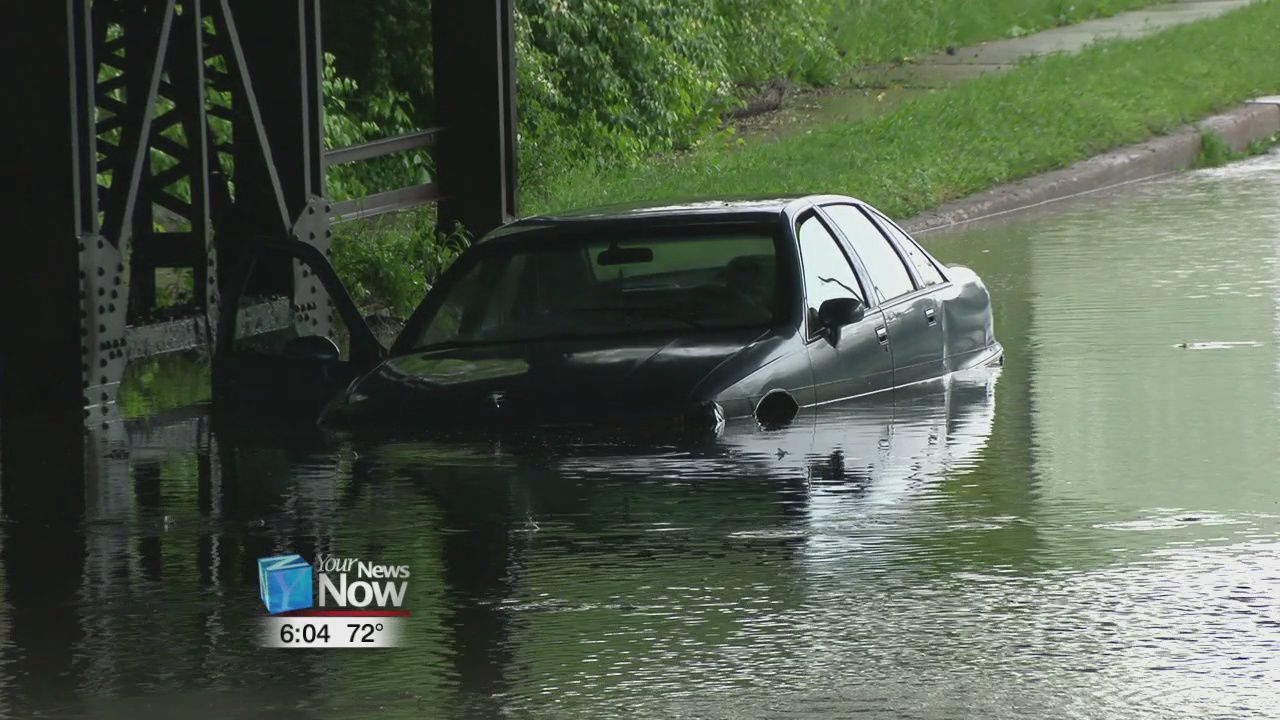 Flash flooding causes problems on area roadways